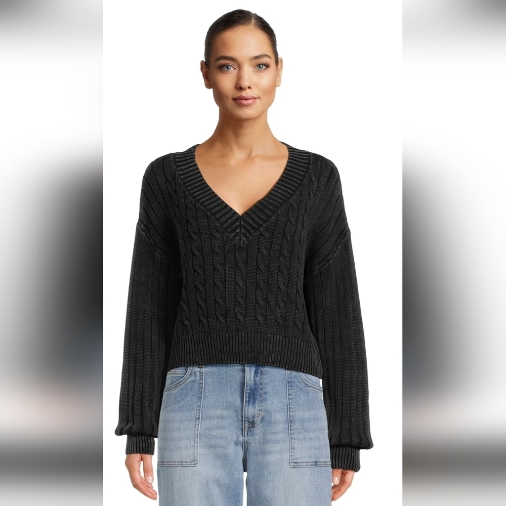 Madden NYC Black Cable Knit V-Neck Sweater Size L